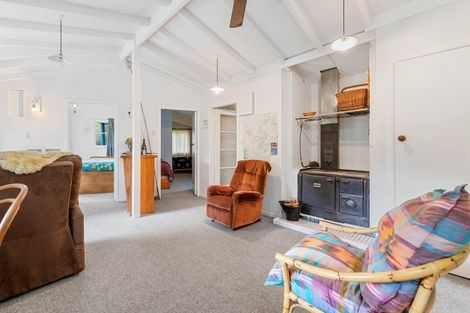 Photo of property in 9 Tumai Road, Lake Rotoma, Rotorua, 3074