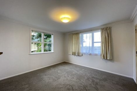Photo of property in 13 Webb Place, Forrest Hill, Auckland, 0620