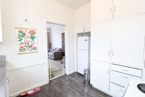 Photo of property in 33 Rewa Street, Takaro, Palmerston North, 4412