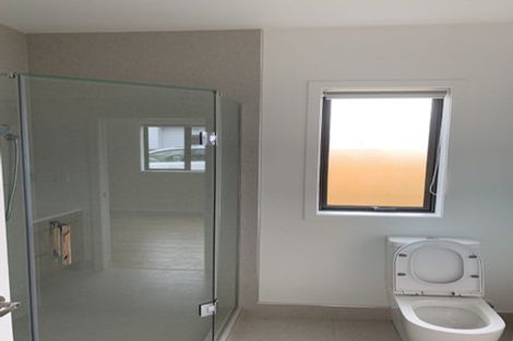 Photo of property in 5 Tawa Road, Te Atatu Peninsula, Auckland, 0610