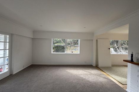 Photo of property in 86 Carrington Street, Lower Vogeltown, New Plymouth, 4310