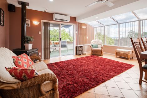 Photo of property in 23 Tanoa Place, Glendene, Auckland, 0602