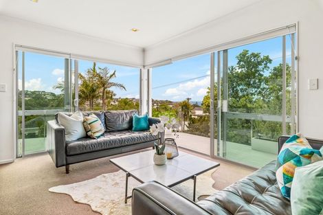 Photo of property in 1/40 Beulah Avenue, Rothesay Bay, Auckland, 0630