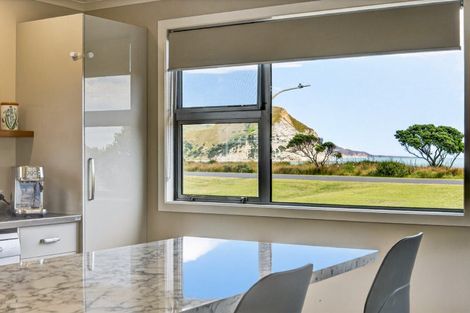 Photo of property in 401 Ormond Drive, Mahia, Nuhaka, 4198