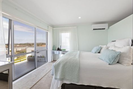 Photo of property in 33 The Ritz, Orewa, 0931