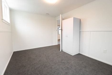 Photo of property in 16 Coromandel Court, Roslyn, Palmerston North, 4414