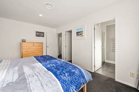 Photo of property in 35 Warwick Drive, Lynmore, Rotorua, 3010