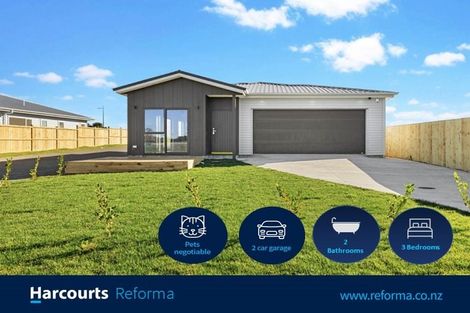 Photo of property in 111 Mutetai Road, Clarks Beach, 2122