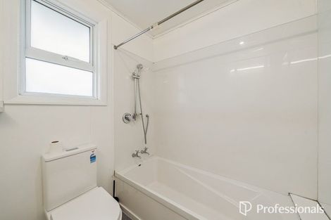 Photo of property in 1 Wakefield Terrace, Tawa, Wellington, 5028