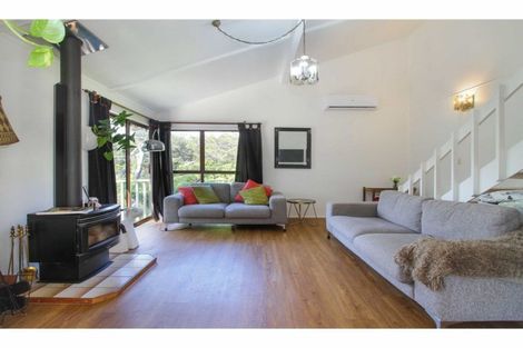 Photo of property in 2/39 Brunton Place, Glenfield, Auckland, 0629