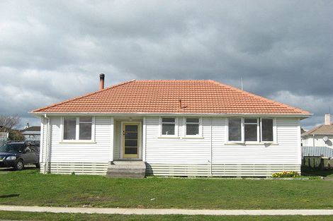 Photo of property in 1 Mackie Street, Waipukurau, 4200