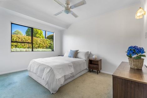 Photo of property in 2/71 Potter Avenue, Northcote, Auckland, 0627