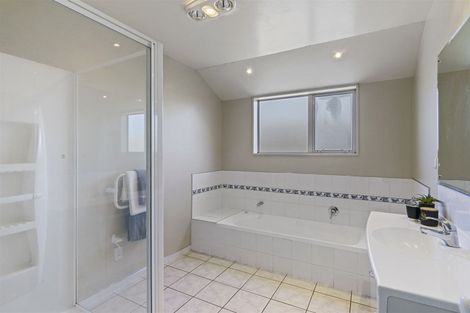 Photo of property in 10 Cunneen Place, Aidanfield, Christchurch, 8025