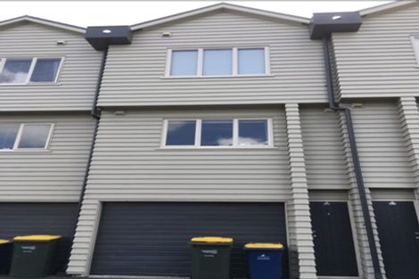 Photo of property in 5/4 Keeling Road, Henderson, Auckland, 0612