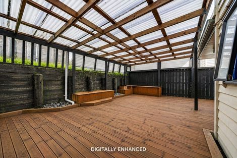 Photo of property in 56 Claverdon Drive, Massey, Auckland, 0614