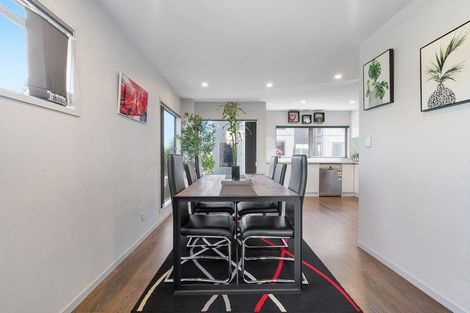 Photo of property in 1/1a Halsey Road, Manurewa, Auckland, 2102
