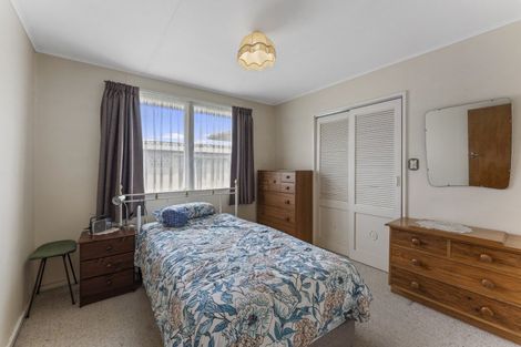 Photo of property in 44 Oregon Drive, Maoribank, Upper Hutt, 5018