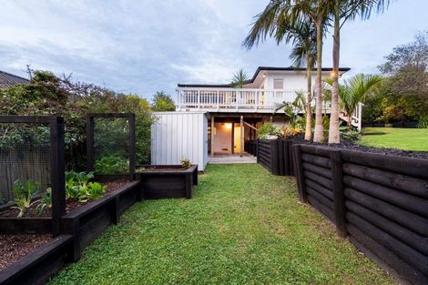 Photo of property in 29 Cliff Road, Torbay, Auckland, 0630