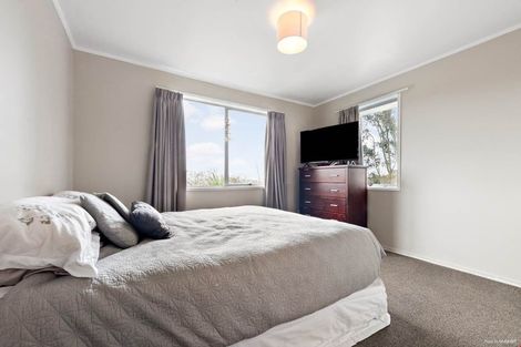 Photo of property in 9 Gallony Avenue, Massey, Auckland, 0614