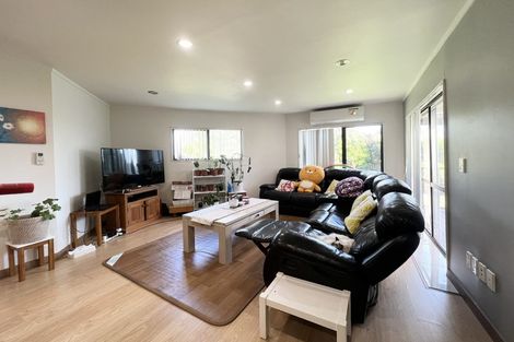Photo of property in 2 Centorian Drive, Windsor Park, Auckland, 0632