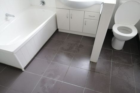 Photo of property in 2/8 Sunburst Street, Papakura, 2110