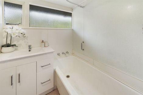 Photo of property in 65 Westburn Terrace, Burnside, Christchurch, 8041