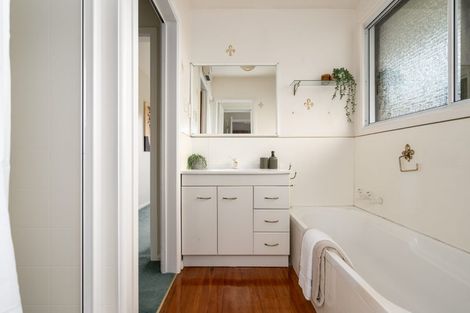 Photo of property in 7 Woodbury Street, Avonhead, Christchurch, 8042