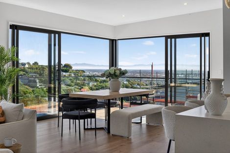 Photo of property in 69 Longhurst Terrace, Cashmere, Christchurch, 8022