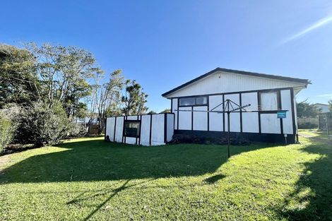 Photo of property in 2 Massine Place, Randwick Park, Auckland, 2105