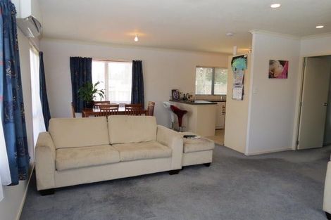 Photo of property in 70 Milson Drive, Papakura, 2110