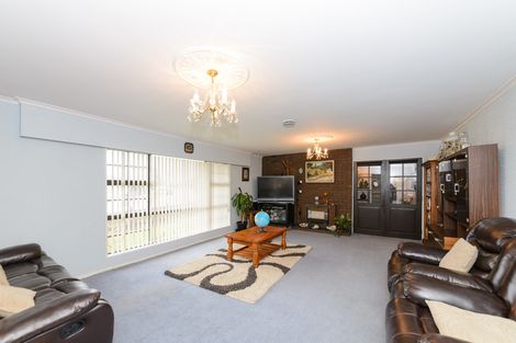 Photo of property in 14 Peter Hall Drive, Kelvin Grove, Palmerston North, 4414