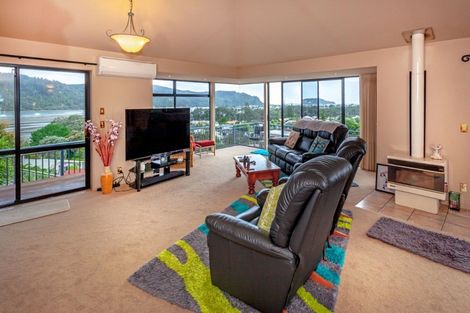 Photo of property in 133 Bruce Wallace Place, Whangamata, 3620