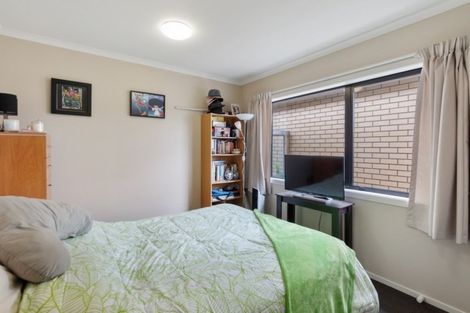 Photo of property in 2/9 Albert Street, Hamilton East, Hamilton, 3216