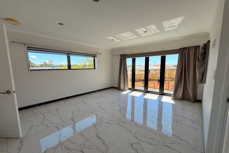 Photo of property in 135a Moore Street, Hillcrest, Auckland, 0627