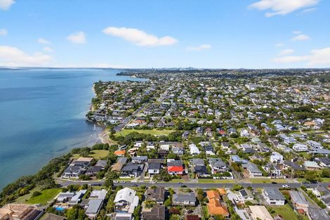 Photo of property in 1/50 Masterton Road, Rothesay Bay, Auckland, 0630