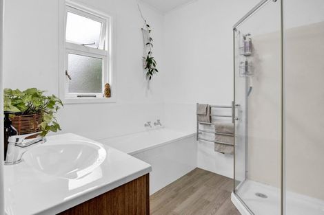 Photo of property in 13 Konini Street, Inglewood, 4330