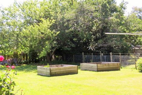 Photo of property in 4 Faraday Street, Carterton, 5713