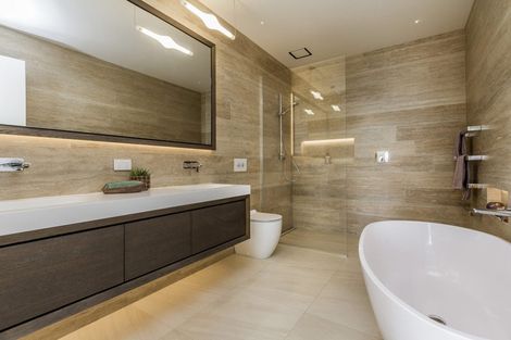 Photo of property in 31 Chelverton Terrace, Red Beach, 0932