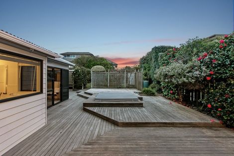 Photo of property in 68 Gulf View Road, Murrays Bay, Auckland, 0630