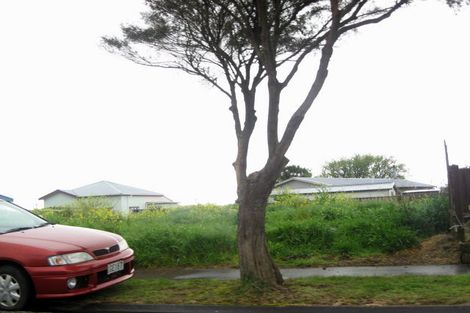 Photo of property in 6 Mace Street, Waitara, 4320