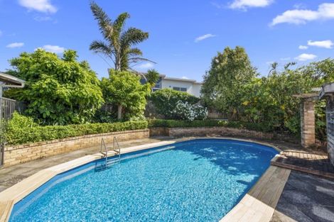 Photo of property in 92 Whatawhata Road, Dinsdale, Hamilton, 3204