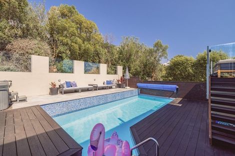 Photo of property in 277 Cannon Hill Crescent, Mount Pleasant, Christchurch, 8081