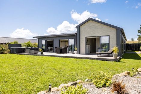 Photo of property in 9 Johnson Place, Stillwater, Silverdale, 0993