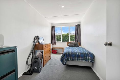 Photo of property in 6 Malone Place, Hawera, 4610