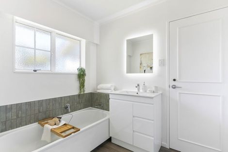 Photo of property in 75a Sunnybrae Road, Hillcrest, Auckland, 0627