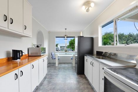 Photo of property in 11 Blomfield Street, Nawton, Hamilton, 3200