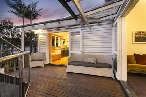 Photo of property in 58 Gladstone Road, Northcote, Auckland, 0627