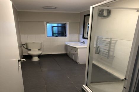 Photo of property in 4 Intrepid Place, Torbay, Auckland, 0630