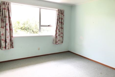 Photo of property in 3 Tahu Crescent, Sunnynook, Auckland, 0620