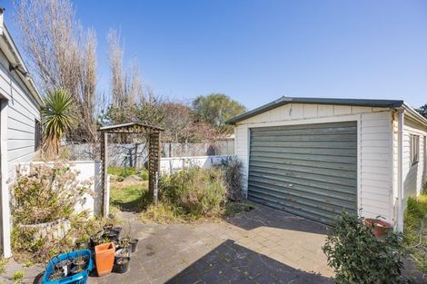Photo of property in 8 Cousins Avenue East, Foxton Beach, Foxton, 4815